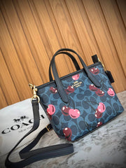 Coach City Tote Bag In Signature Canvas