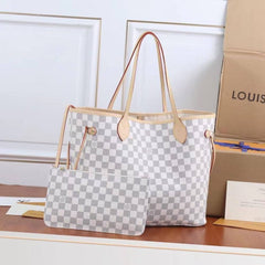 Louis Vuitton Neverfull GM in Monogram Canvas