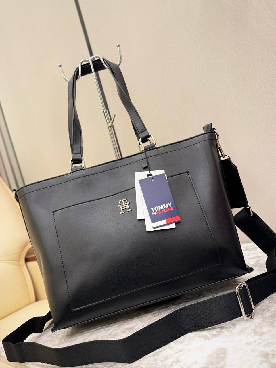 Tommy Hilfiger Tote Bag