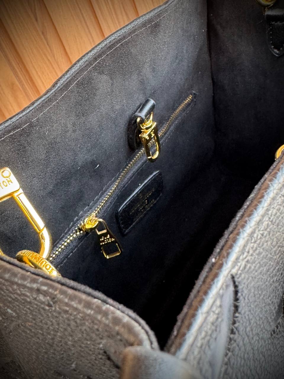Louis Vuitton OnTheGo MM in Giant Monogram Empreinte Leather