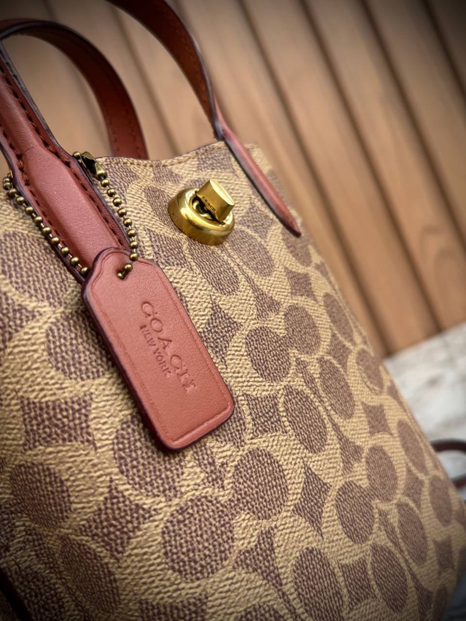 Coach Willow Tote 16 in Signature Canvas