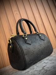 Louis Vuitton Speedy Bandoulière 22 in Monogram Empreinte Leather