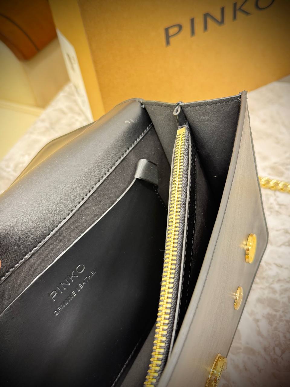 Pinko Love Bag in Smooth Leather with Graffiti Lettering